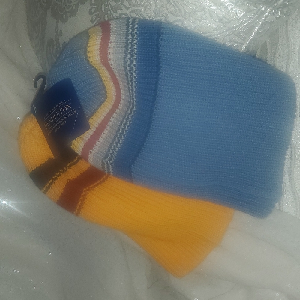 Pendleton beanies - Picture 3 of 3
